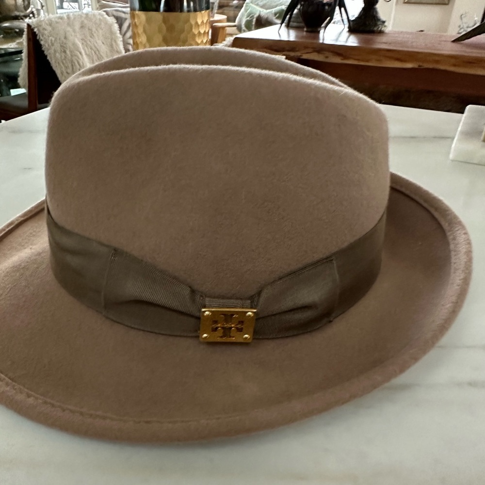 Tory Burch Fedora